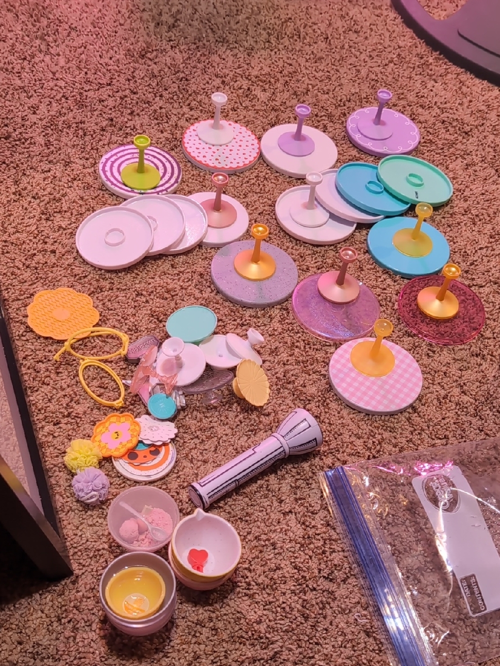 Miniverse Assorted Tables And Bowls. Pink, Purple, Teal & Yellow See Pics